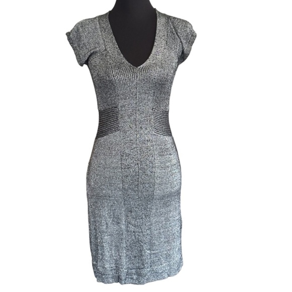 Kenar Short Sleeve V-neck Dark Gray Metalic Silver Dress Size Small